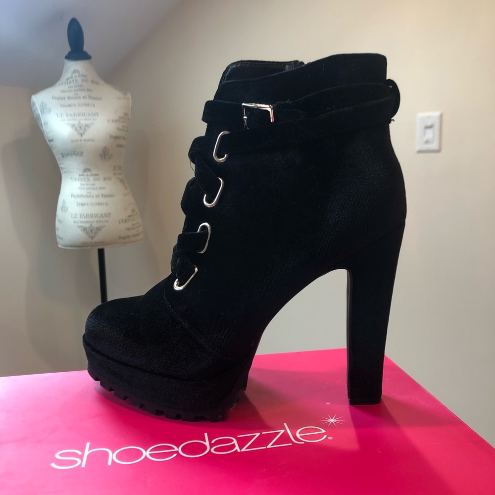 Brand New Black Suede Booties 7.5